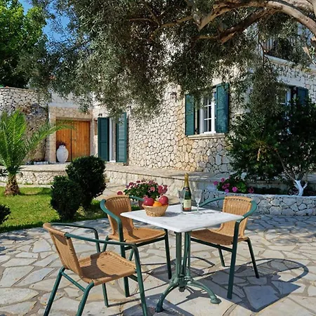 Petra Villa